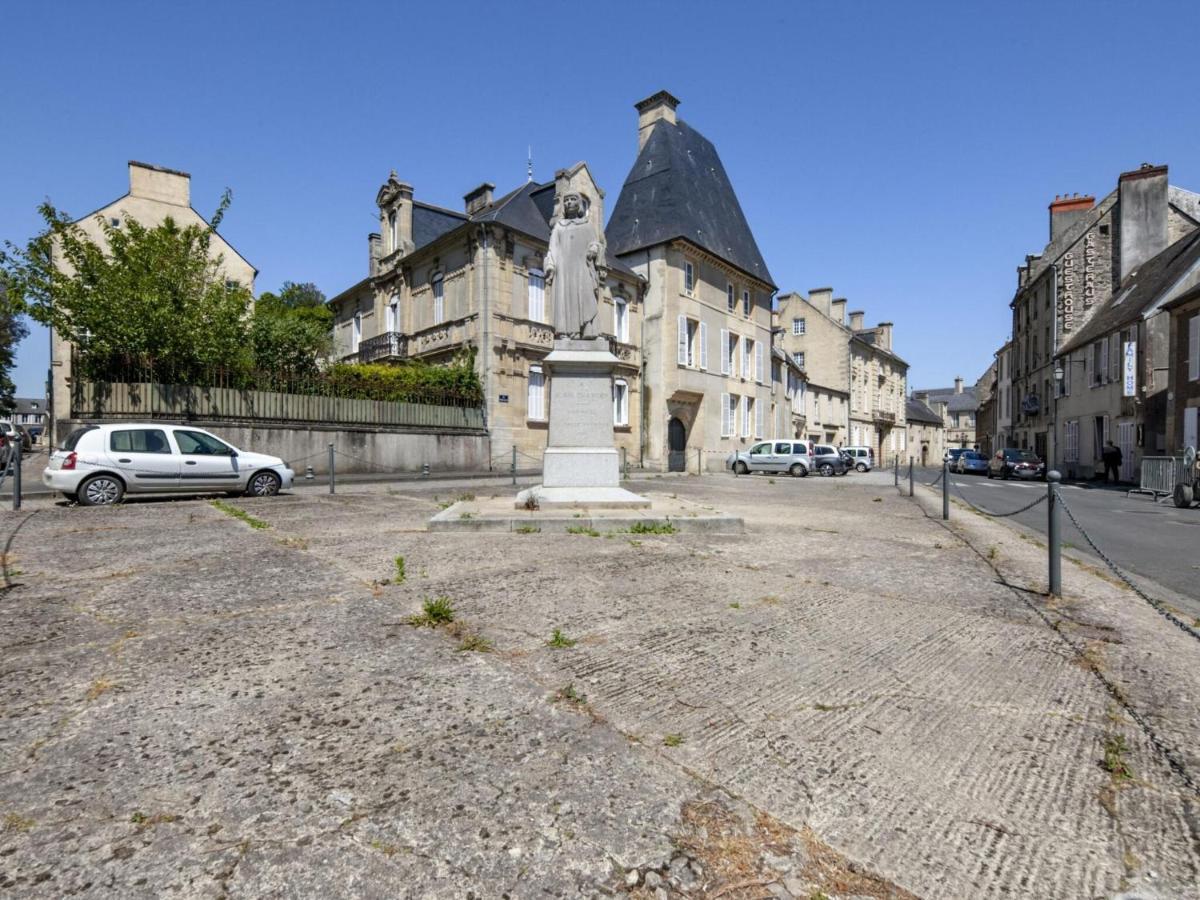 Heritage Apartment In Bayeux Near Museum Of Art Eksteriør billede